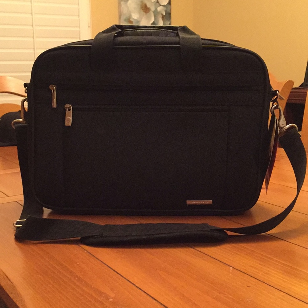 Samsonite 2 Gusset Briefcase-15.6”